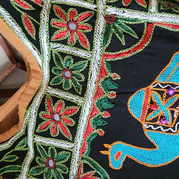 NEW BO HO TASSEL EMBROIDERED MULTI HANDBAG UNIQUE - Picture 4 of 16